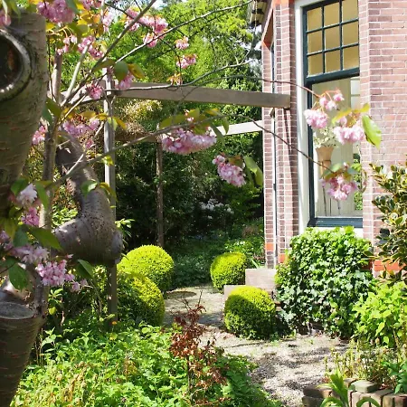 Villa Luxurious In With Two Ponds Haarlem